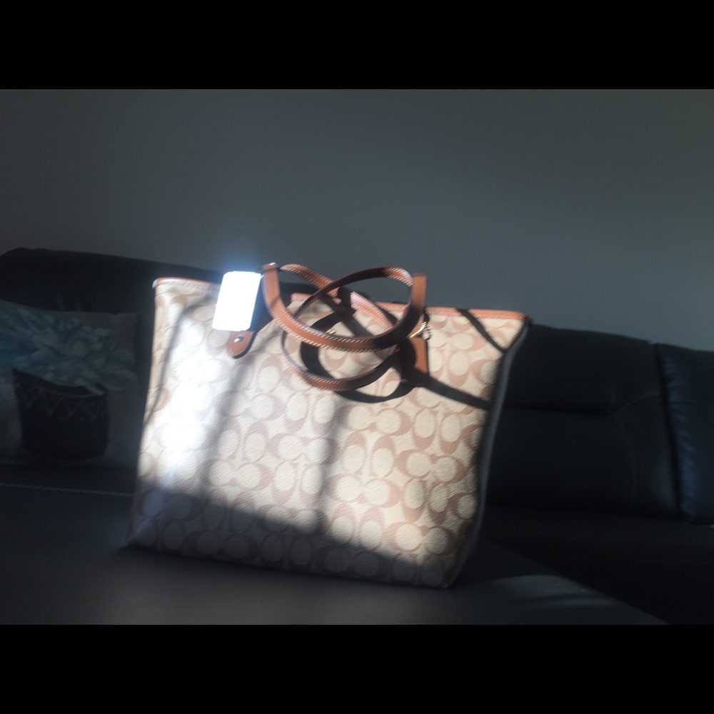 Coach Signature Purse